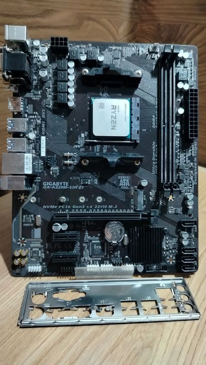 Kit Ryzen 3 2200g + A320 Gigabyte 