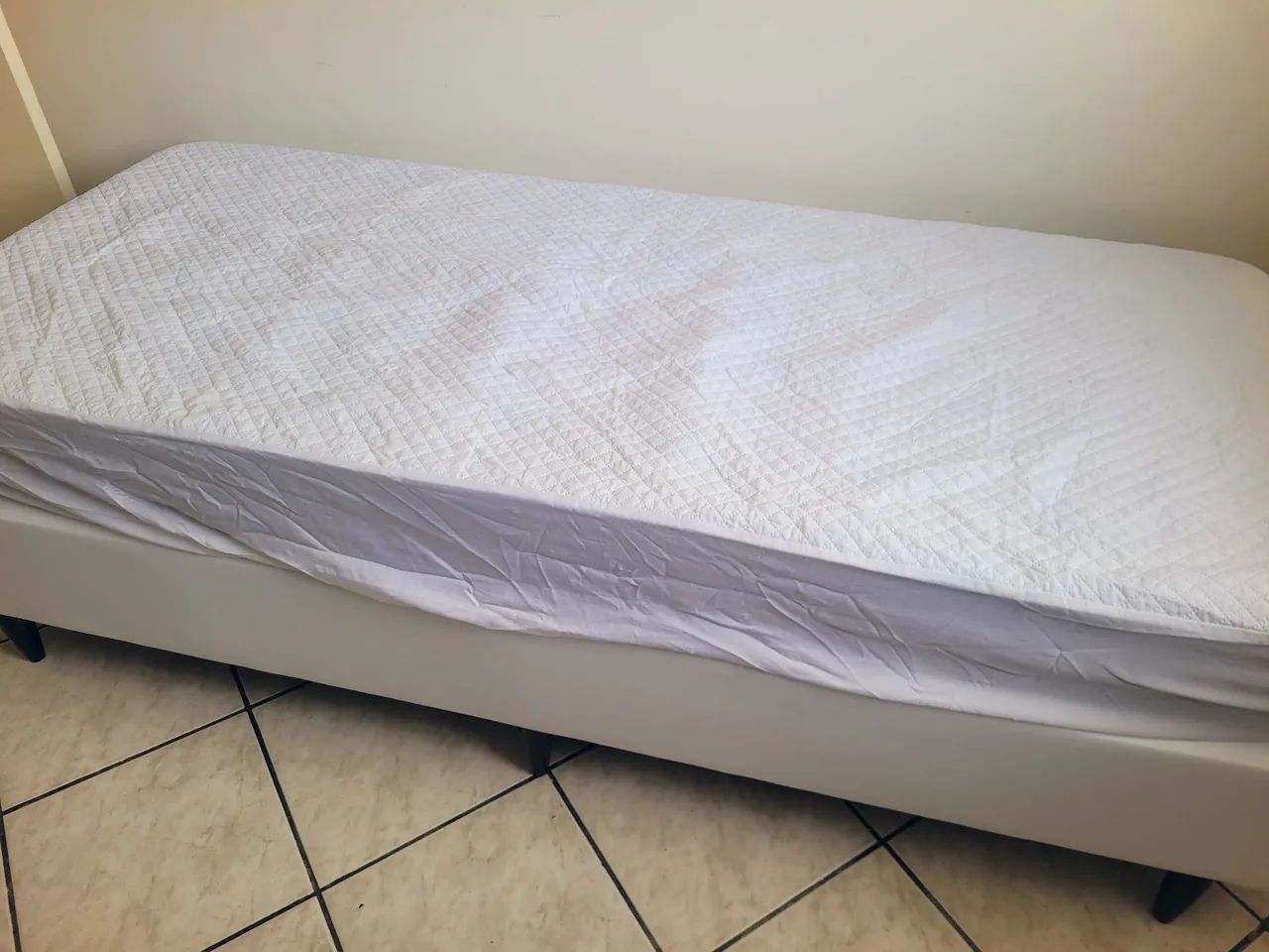 Cama de solteiro Ortobom