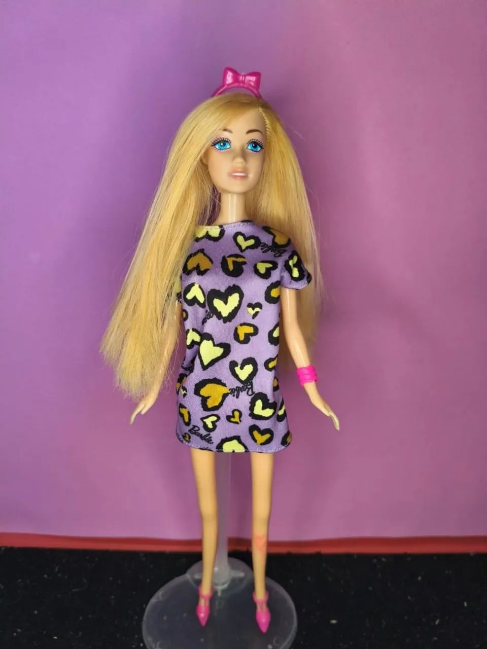 Boneca basica linda 