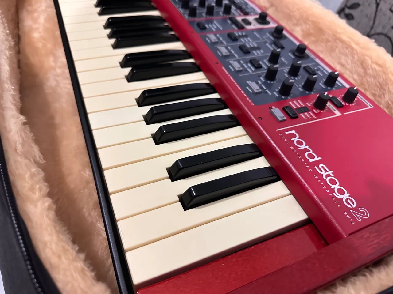 シンセサイザー/NORD Gig com conservado bem muito , 11,490 R$ valor , SW73 2 Stage Nord SW73 2 STAGE 鍵盤楽器