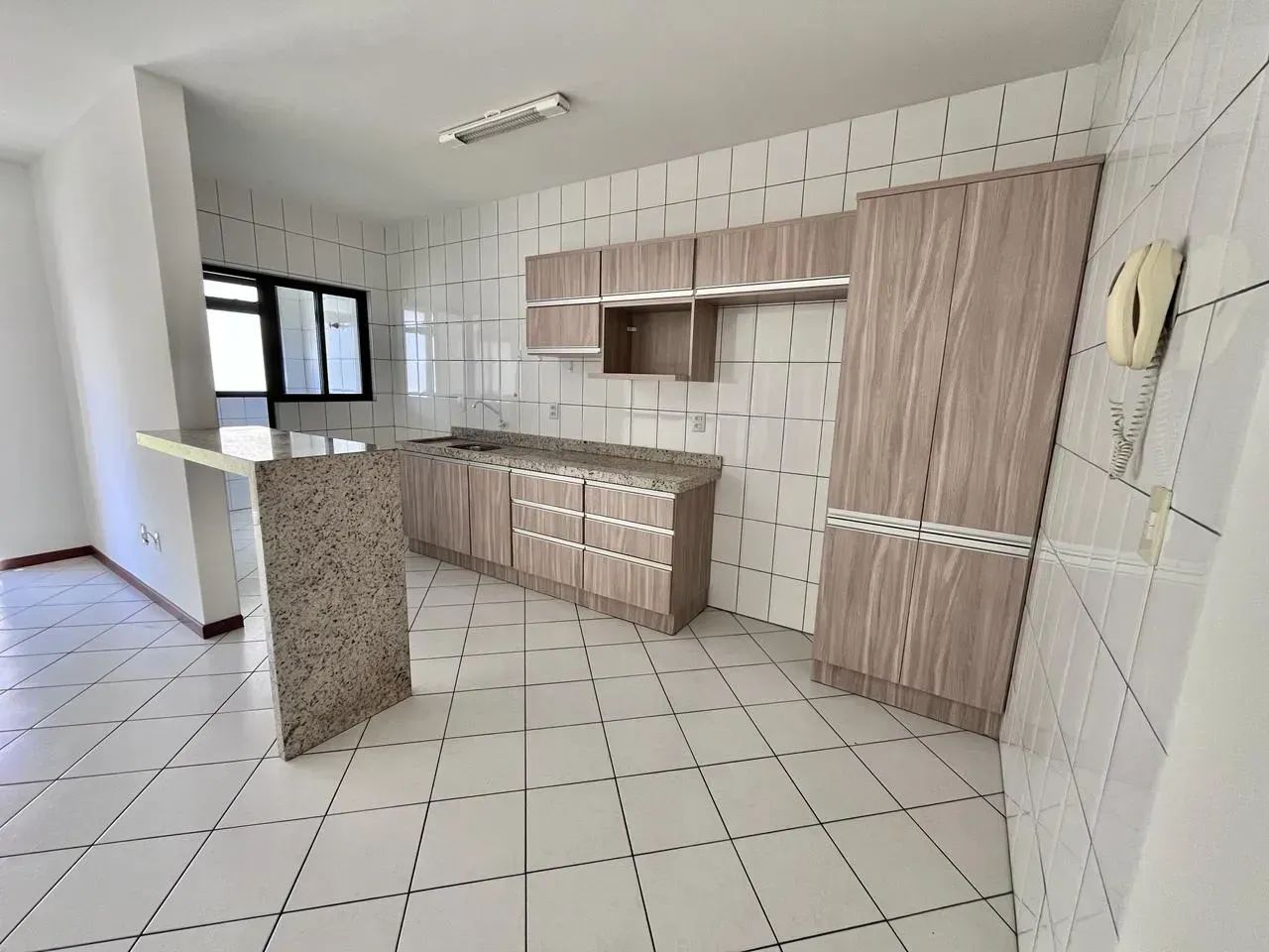 Apartamento 2 quartos com suíte em Campinas, sol da manhã, perto de tudo e da Beira Mar