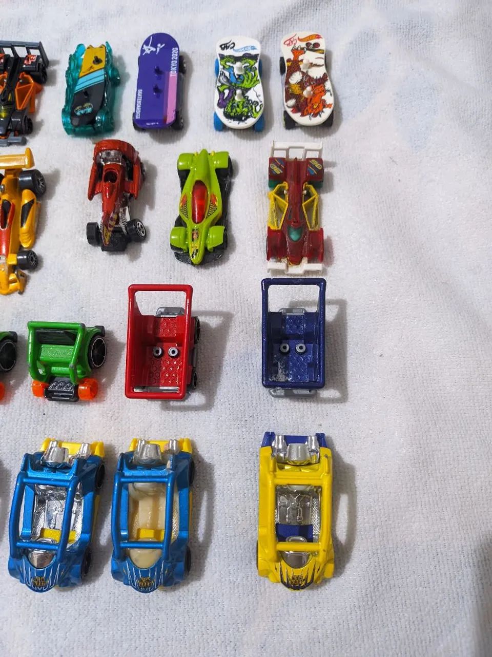 Lote 10,, Hotwheels loose usadas. - Foto 2
