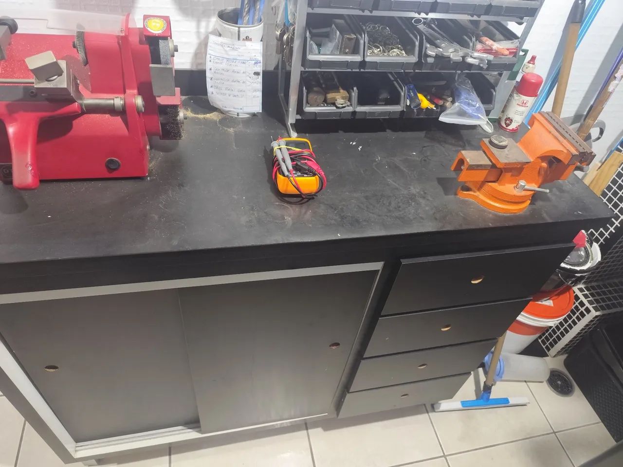 Bancada para chaveiro/mecânico e morsa de bancada. - Foto 4