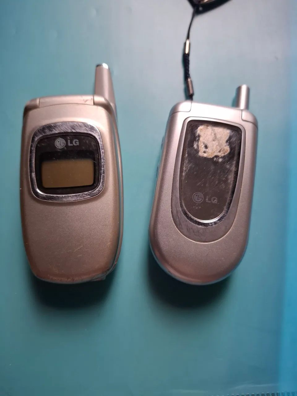 Aparelho celular antigo