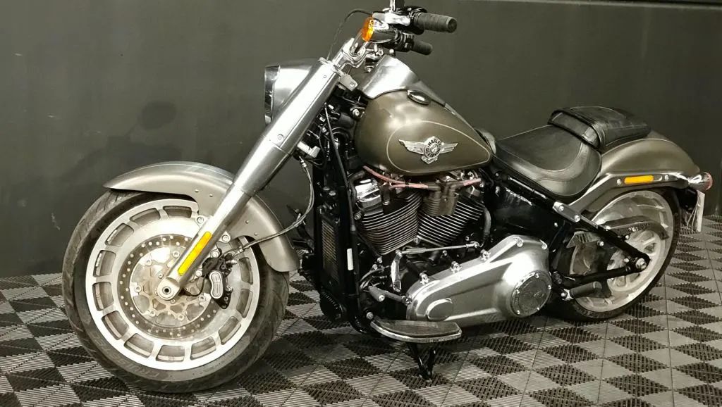 FAT BOY FLFBS 2019 Cinza - Foto 3
