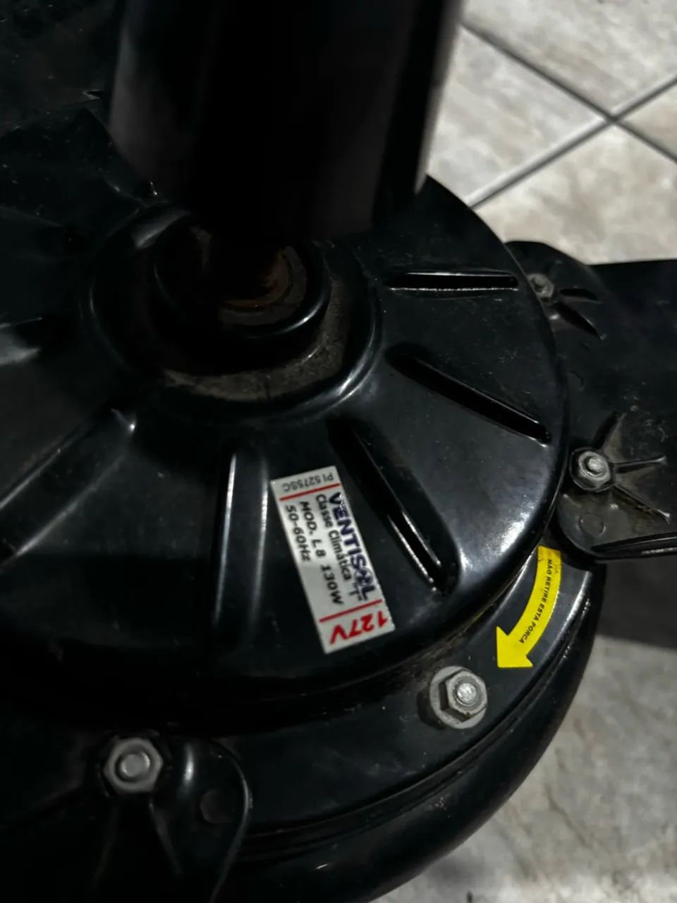 Ventilador de teto com defeito  - Foto 3