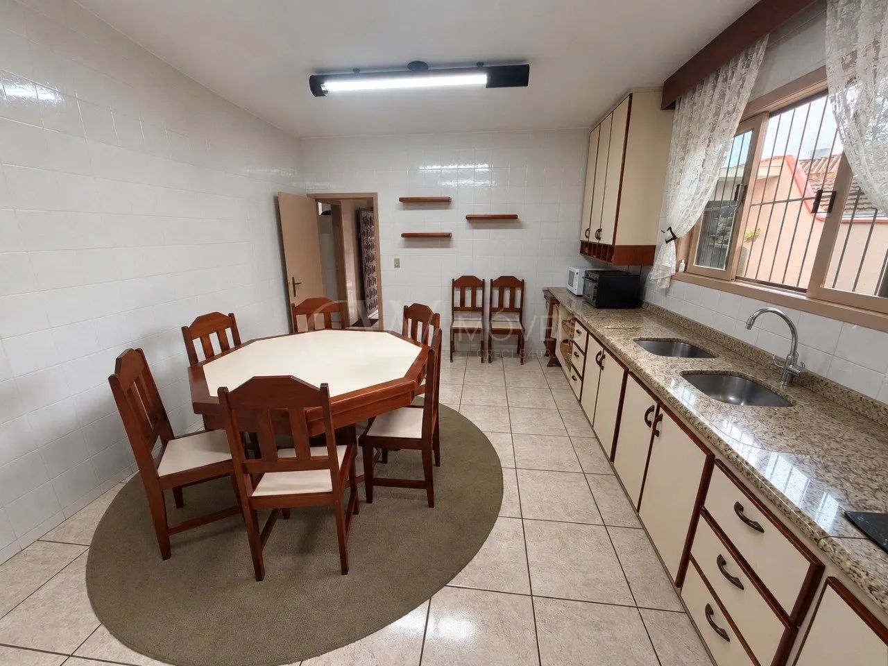 Casa plana com 3 suítes no Iririú - Foto 4