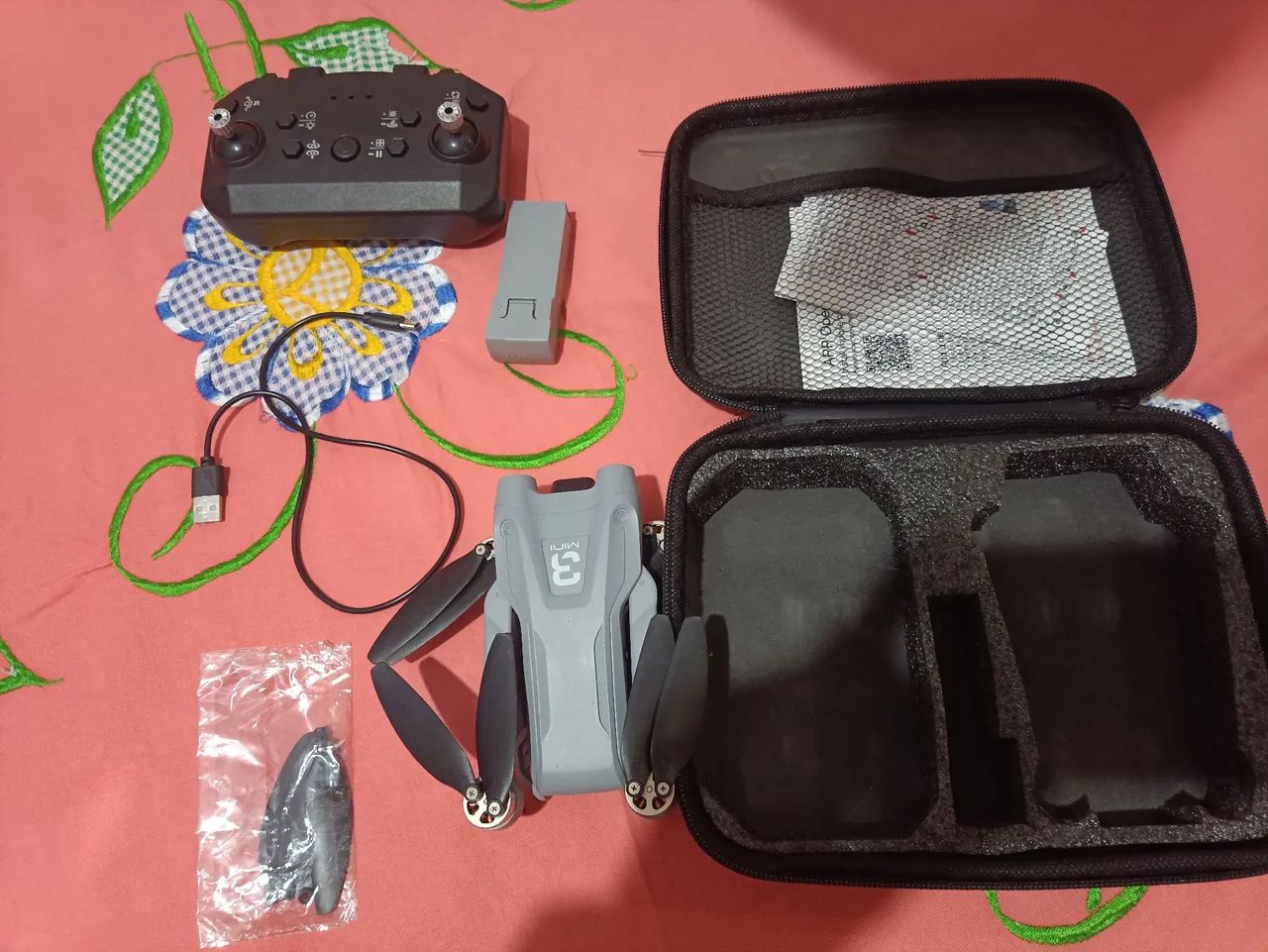Drone dobrável para iniciantes. - Foto 3