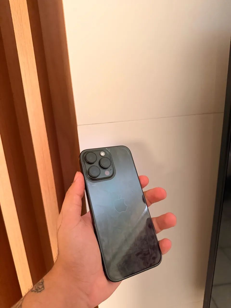iPhone 16 Pro Max - Preto