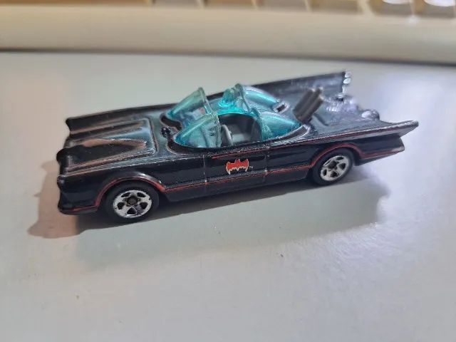 Carrinho hot wheels batman