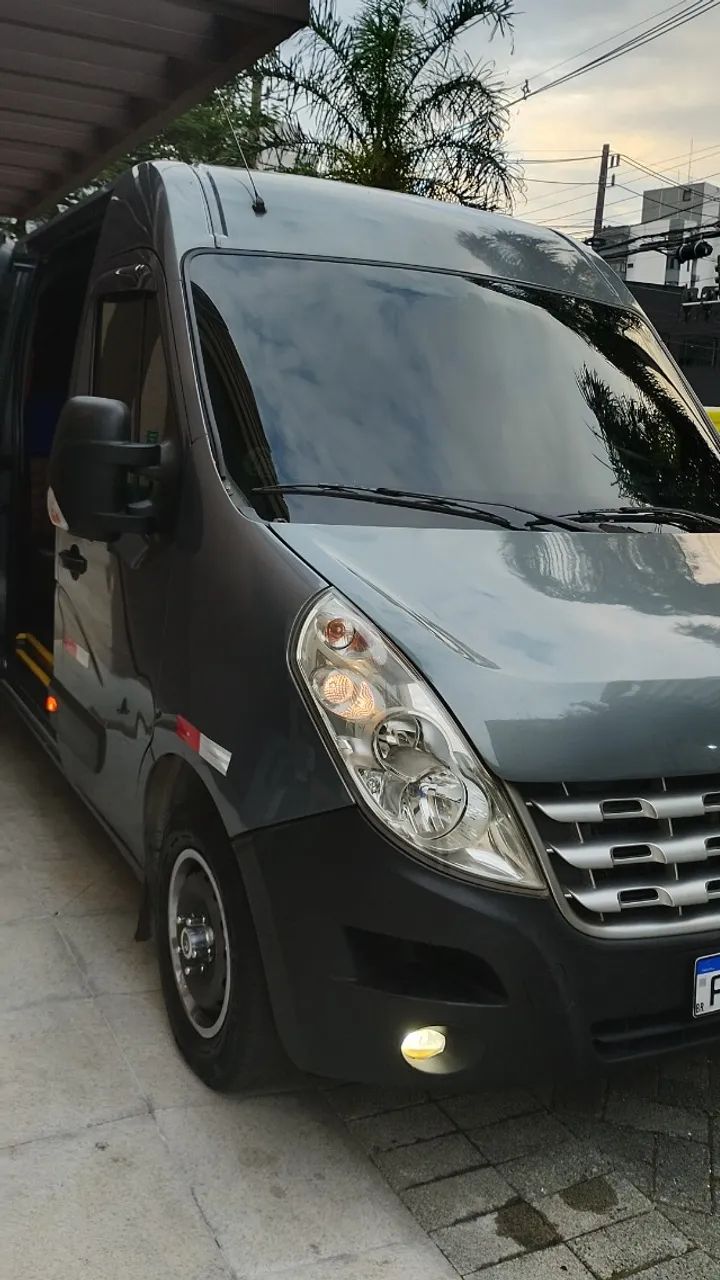 VANS   ALUGUEL    FRETAMENTO