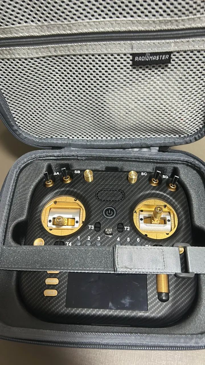 Radiomaster TX15 MAX Dualband Dourado - Foto 3