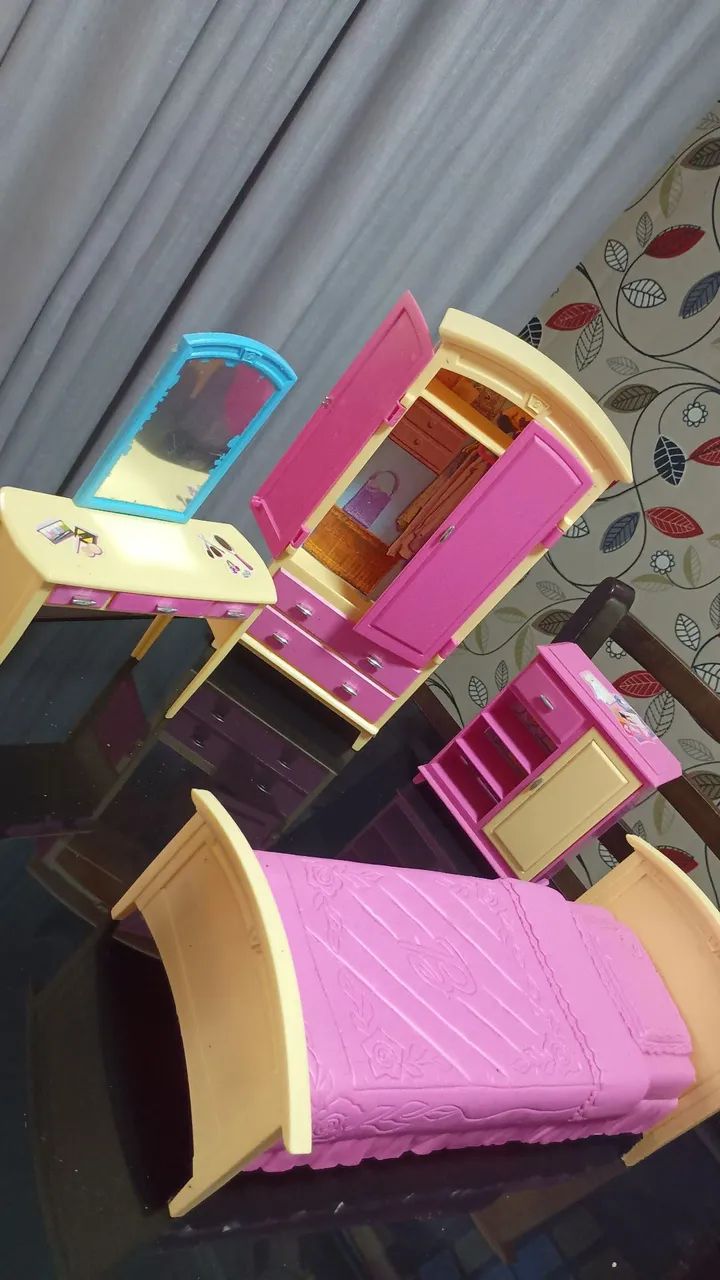 Quarto Barbie completo ótimo estado 