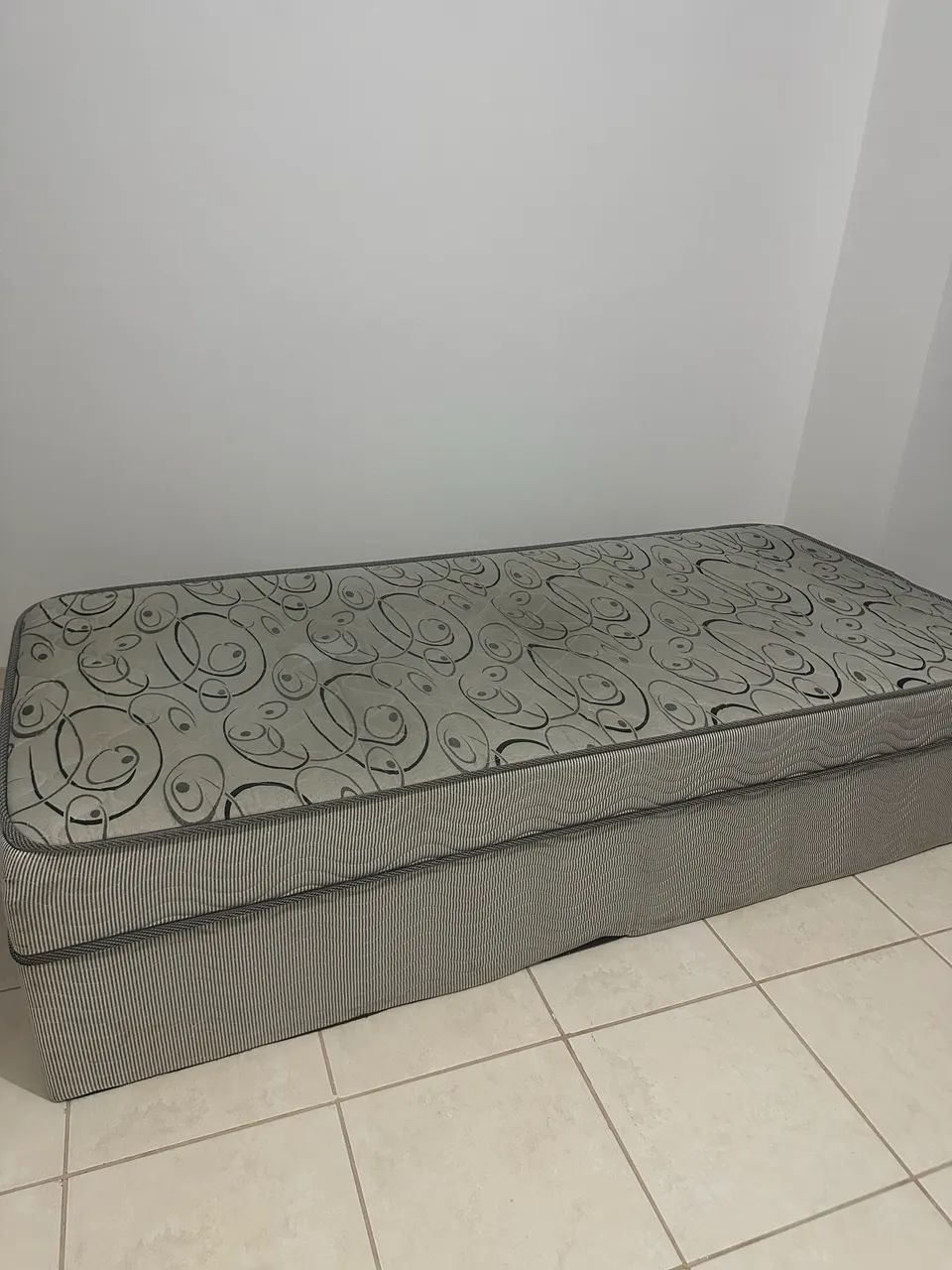 Cama de solteiro 