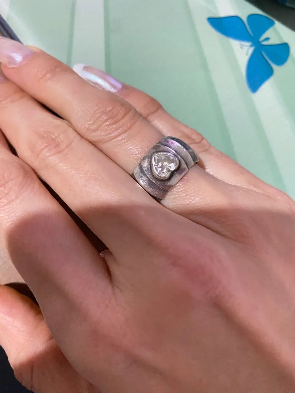 Vendo anel de prata 925 pedra de coração  - Foto 2