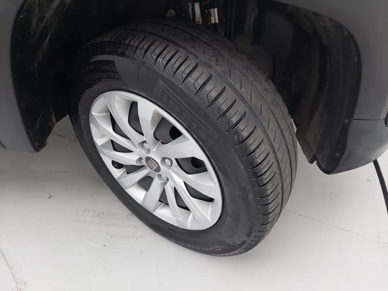Fiat Strada Freedom 1.3 Flex 8V CD, foto 13 de 18