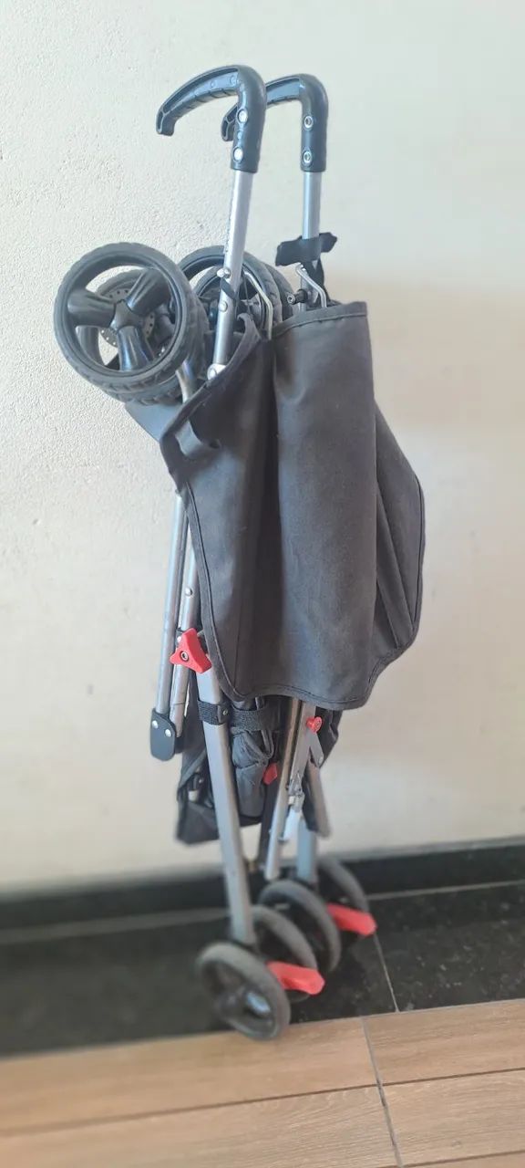 Carrinho de Bebê Guarda Chuva - Foto 4