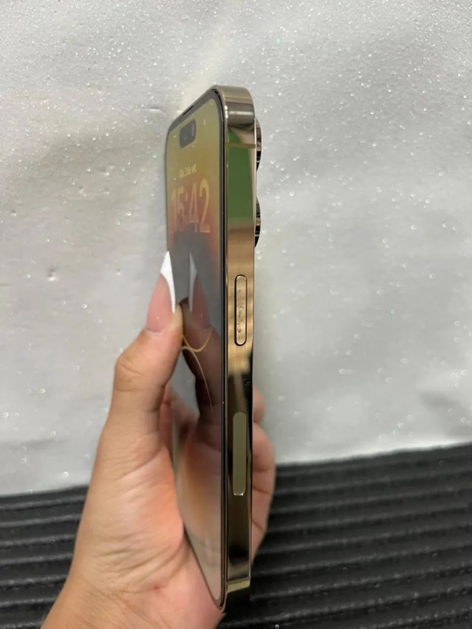 IPHONE 14 PRO GOLD 256GB - Foto 3