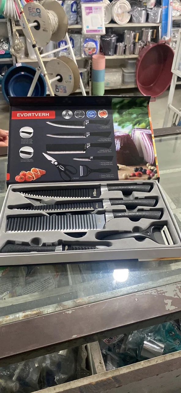 Kit faqueiro com 6 peças e tesoura  - Foto 2