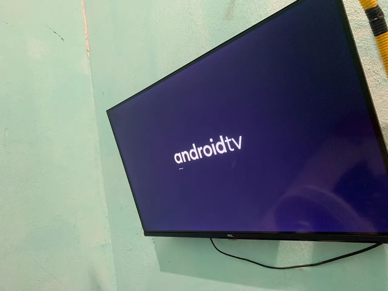Vendo Tv Smart TCL 32 - Foto 4