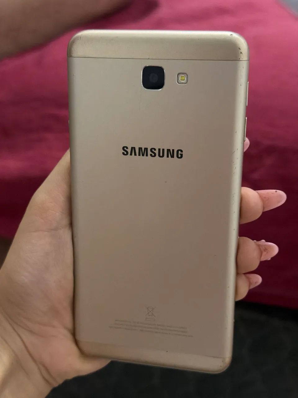 J7 prime Gold