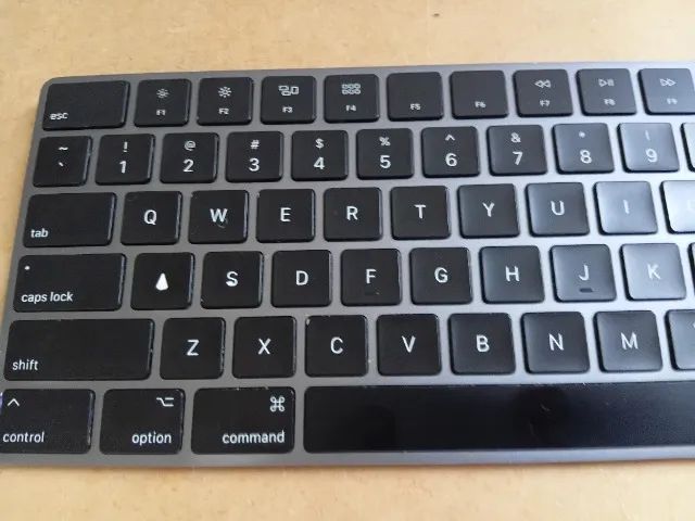 Teclado Apple Magic Keyboard Numeric Numpad A1843 Preto (Usado) - Foto 3
