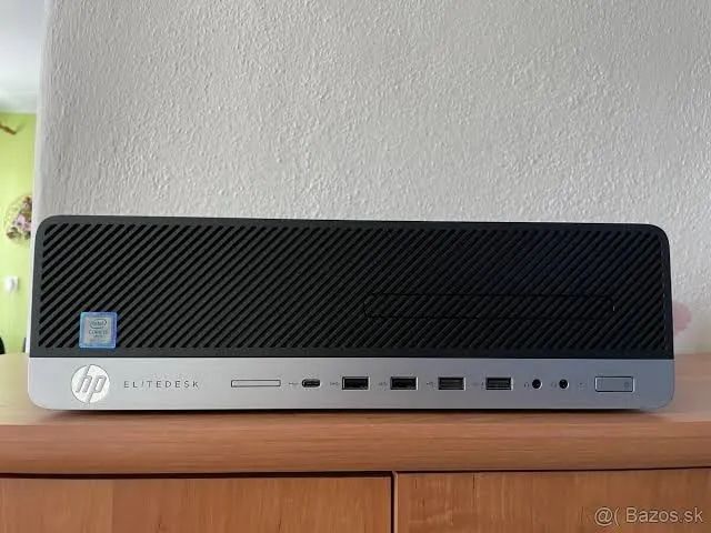 HP Elitedesk + Monitor AOC