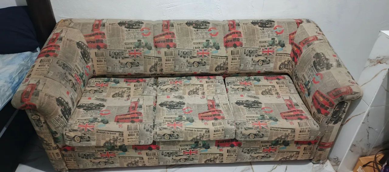 Vende um sofá cama 