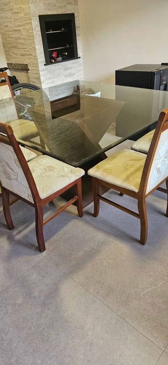 Mesa em excelente estado 8 cadeiras - Foto 4