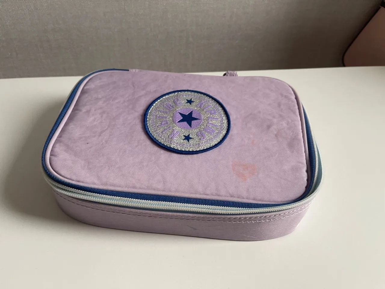 Mochila de rodinha Kipling com estojo e lancheira - Foto 5