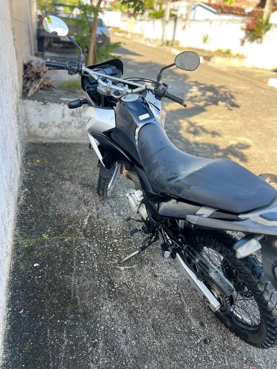 Xre 300
