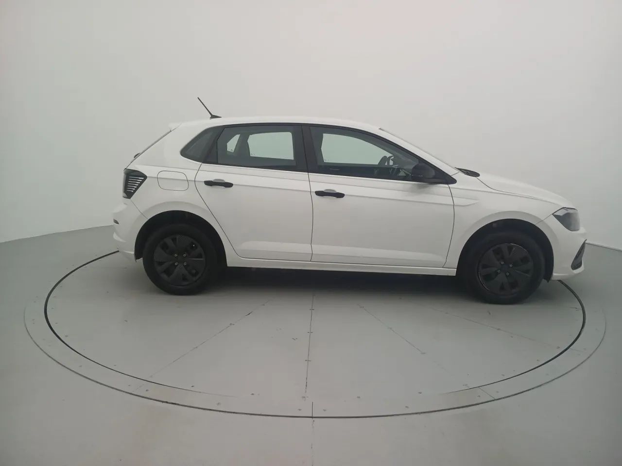 Volkswagen Polo Track 1.0 Flex 12V 5p, foto 6 de 18