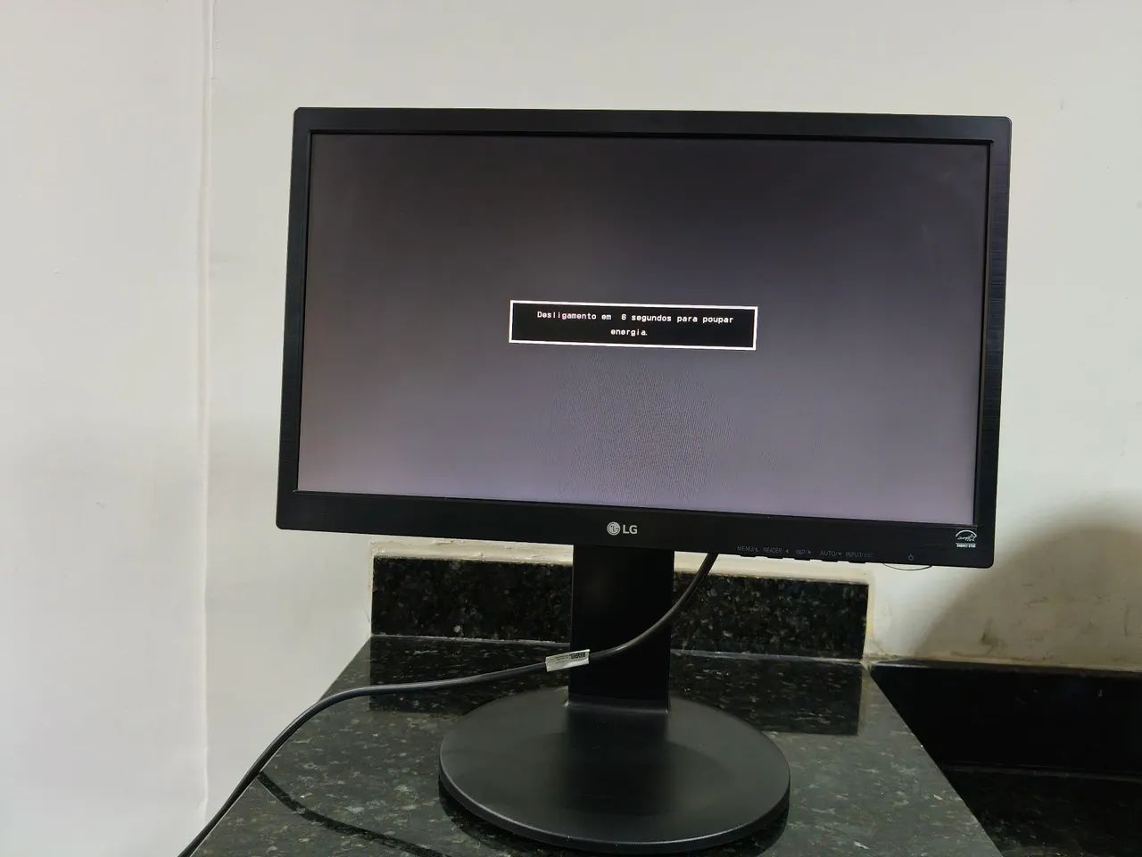 *** OPORTUNIDADE***  monitor LG ( 20 polegadas) - Foto 4