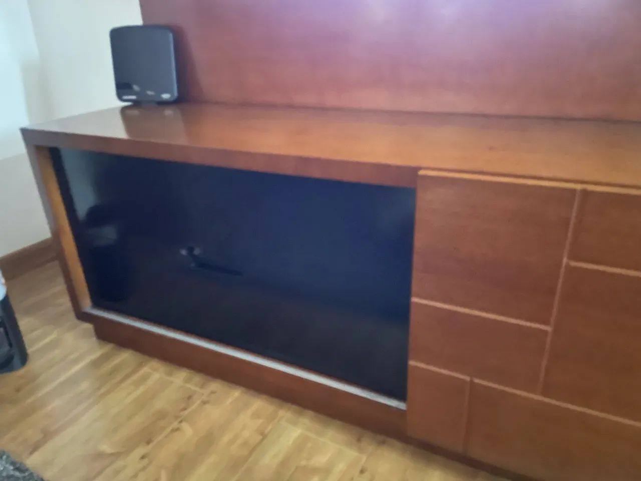 Painel + rack em madeira maciça  - Foto 4