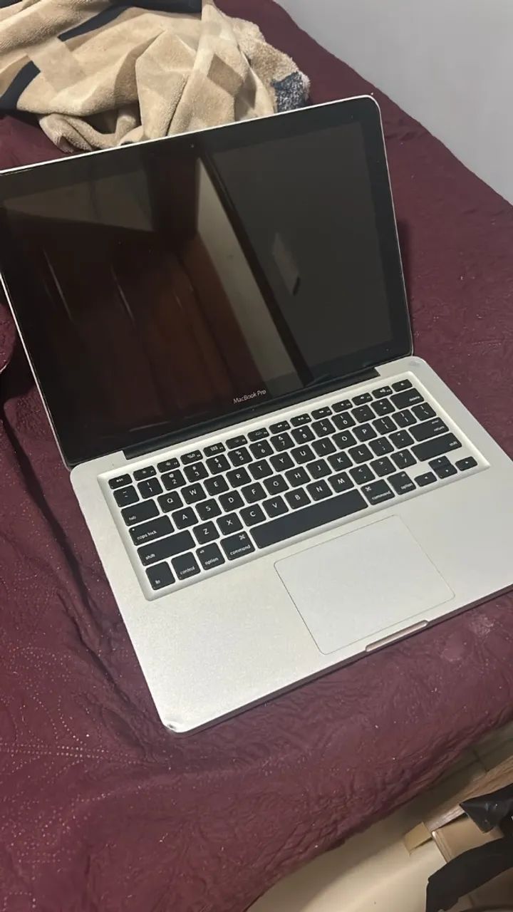 MacBook Pro Danificado 