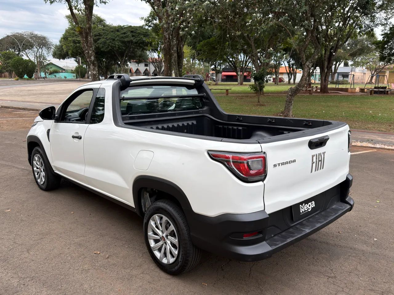 Fiat Strada Endurance 1.4 Flex 8V CS Plus 2023 - Foto 3