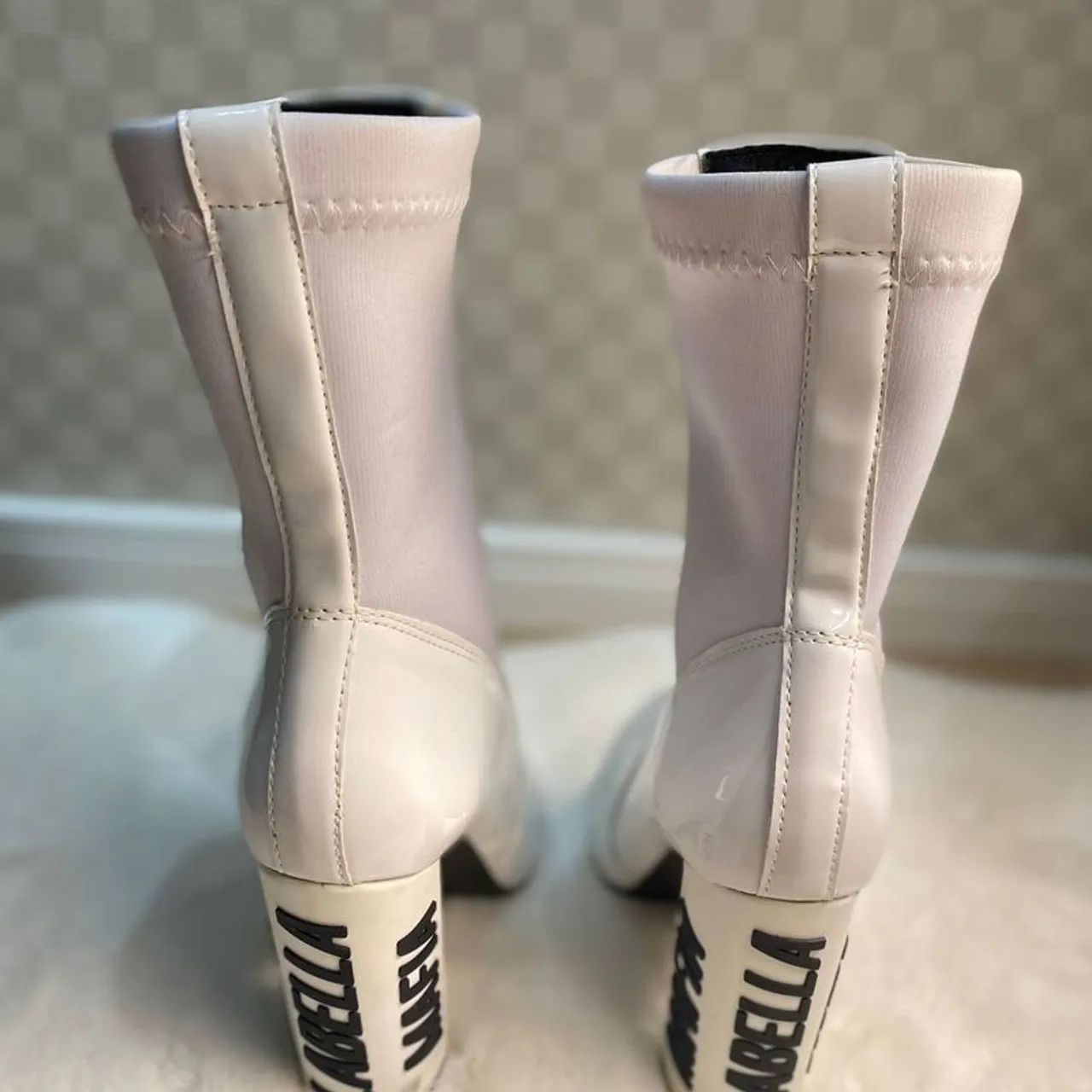 Bota Labellamafia branca  - Foto 4