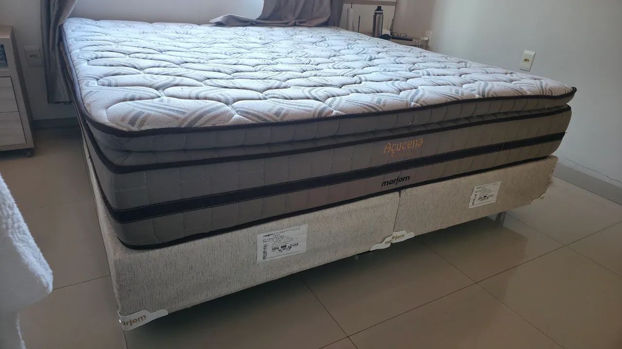 CAMA KING SIZE COM A BASE