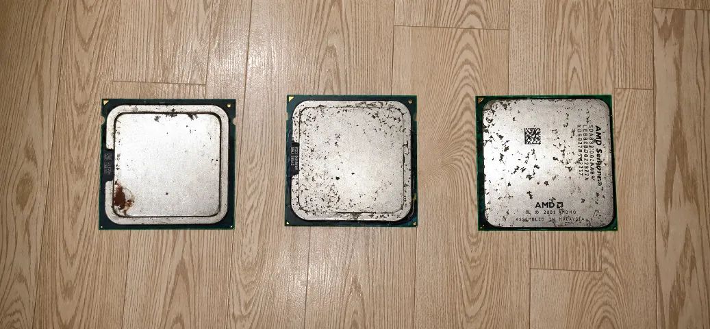 CPUs - Intel 775 + Sempron