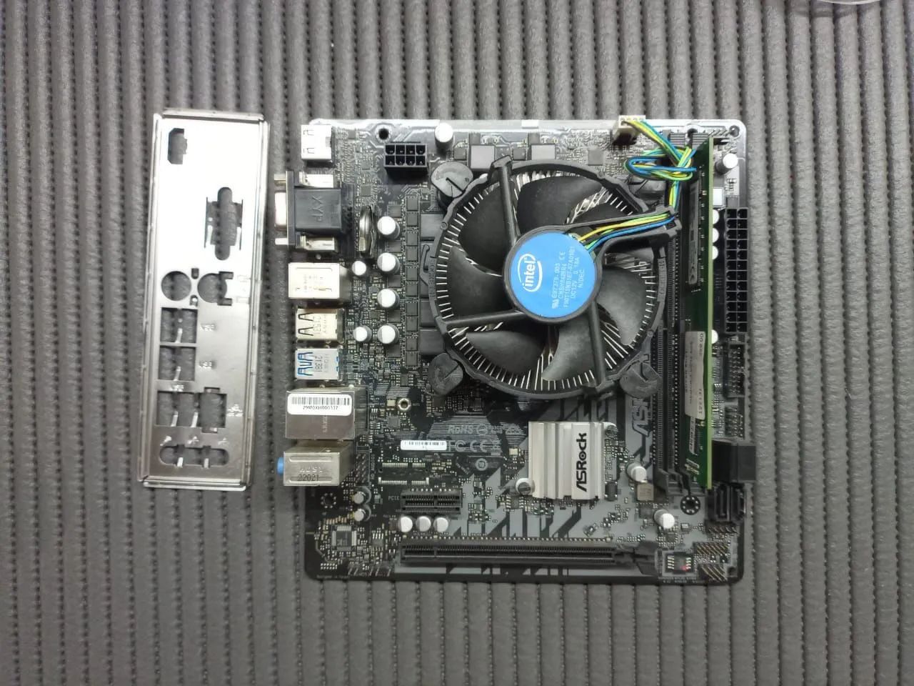 Kit Core i3 10100 + 8gb DDR4+ Placa h510