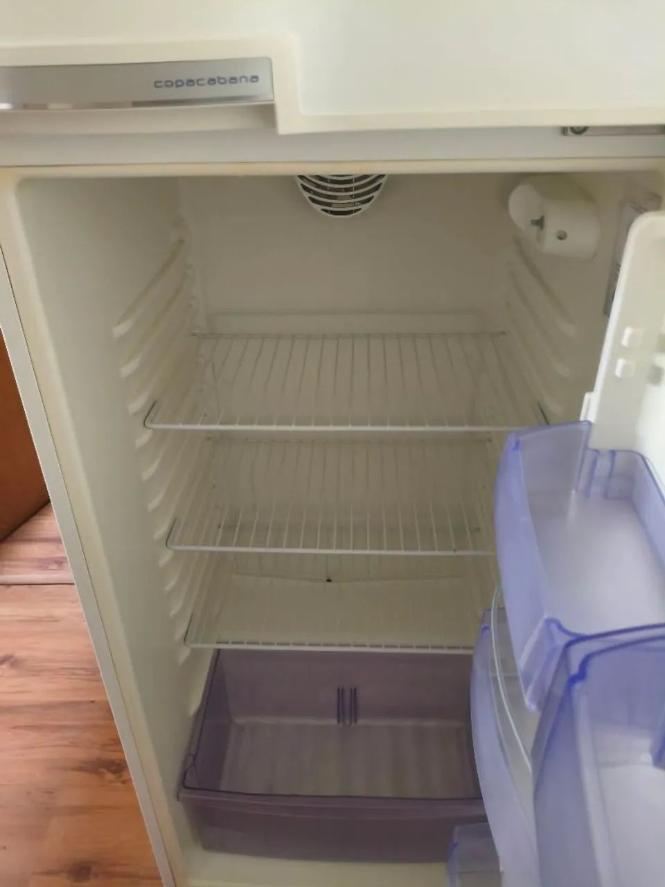 Doação Geladeira continental para arrumar! - Foto 4