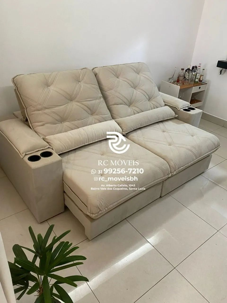 Sofá Retrátil Reclinável Cuiabá com Porta Copos D33 Molas Ensacadas | Frete Gratis - Foto 5