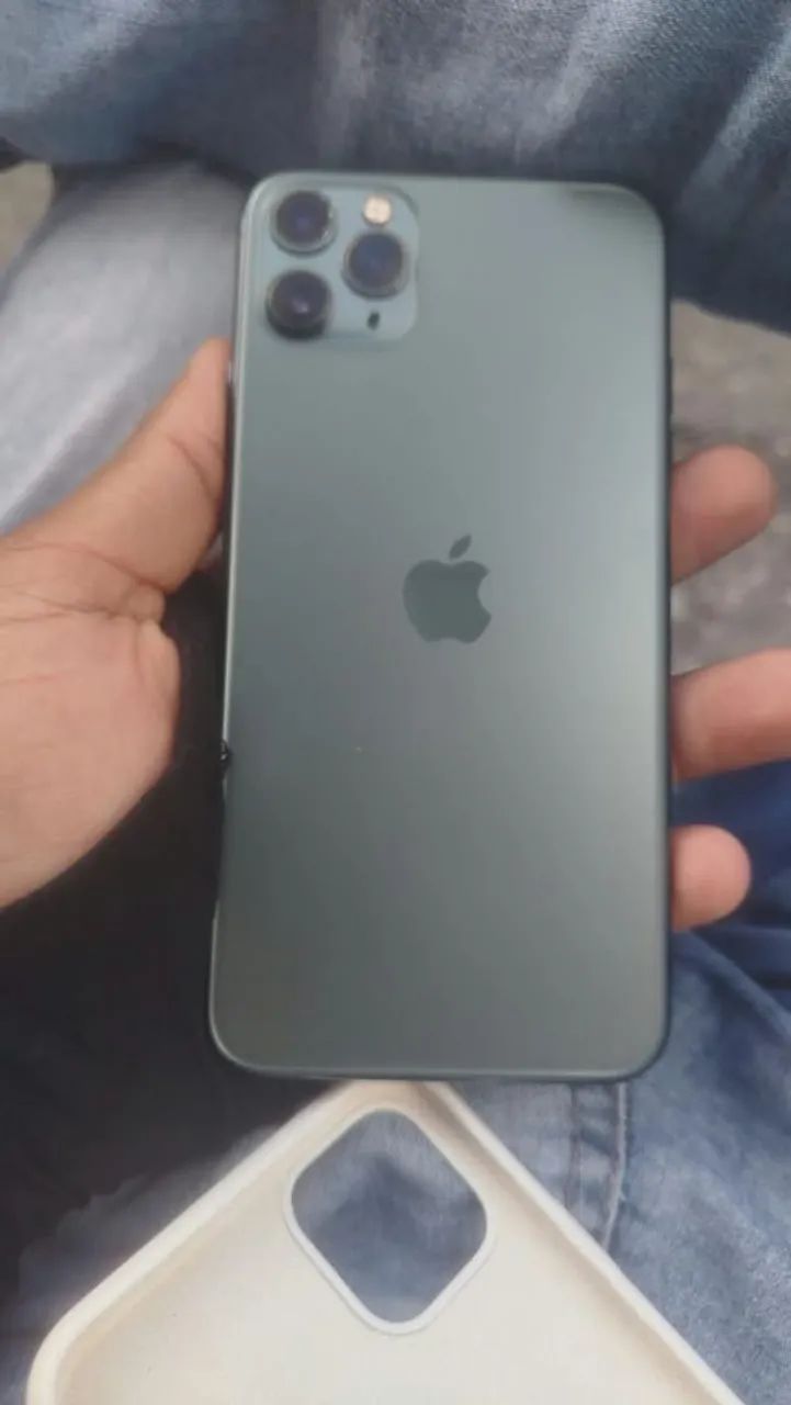 iPhone 11 Pro Max - Foto 2
