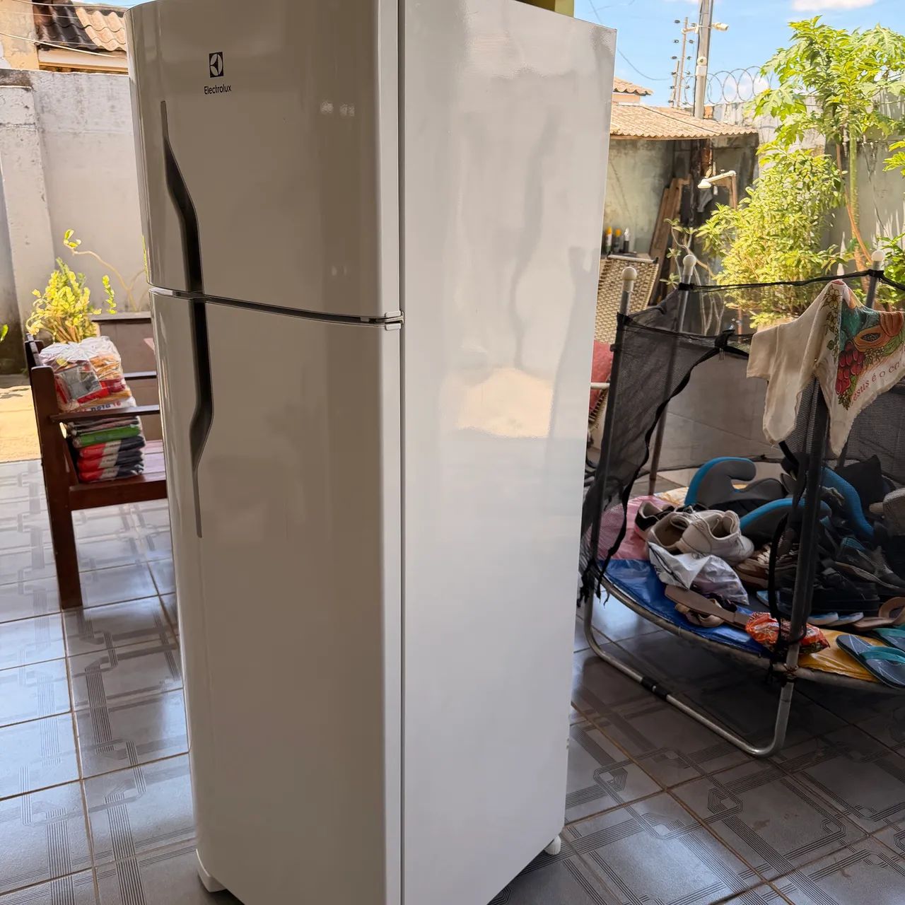 Geladeira Electrolux gelo seco 379 litros  - Foto 2