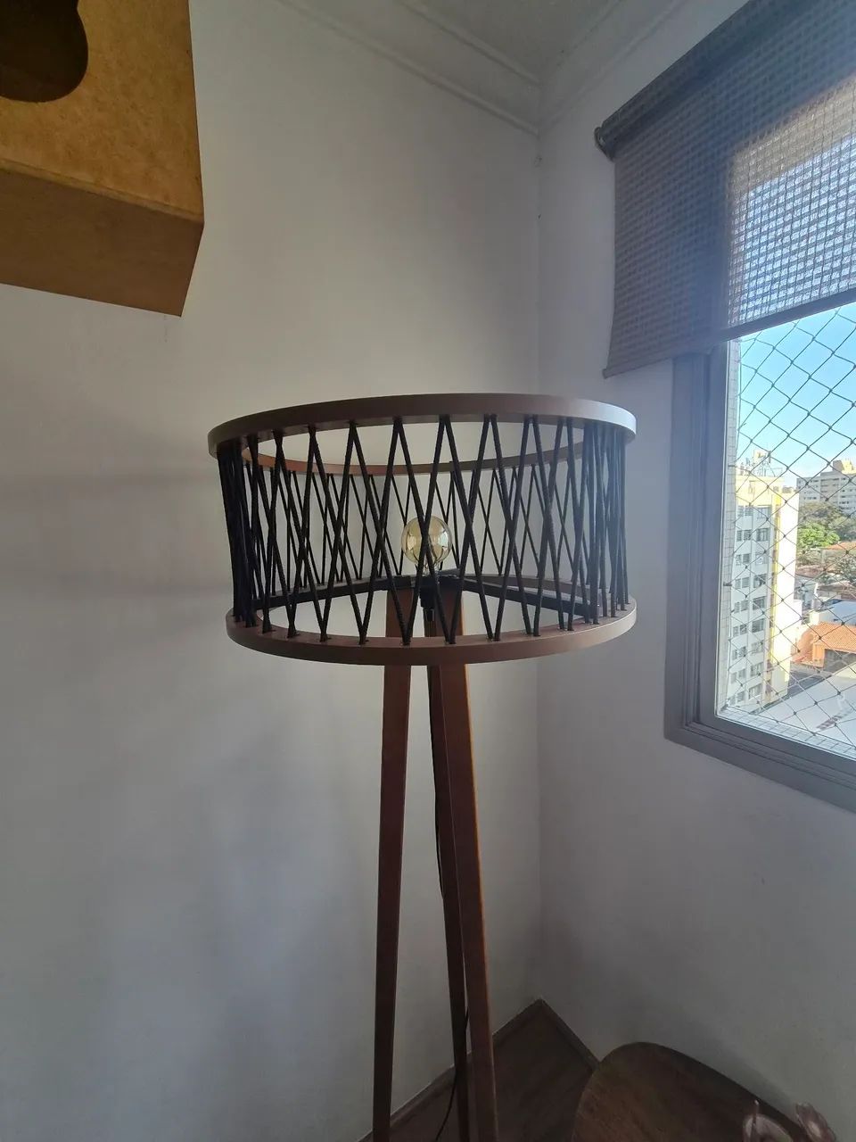 Luminária de pé - Foto 2