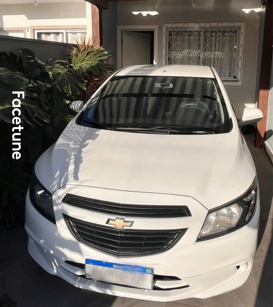 Chevrolet Onix JOY Hatch 1.0 8V Flex Mec. 4P 2018 - Foto 3