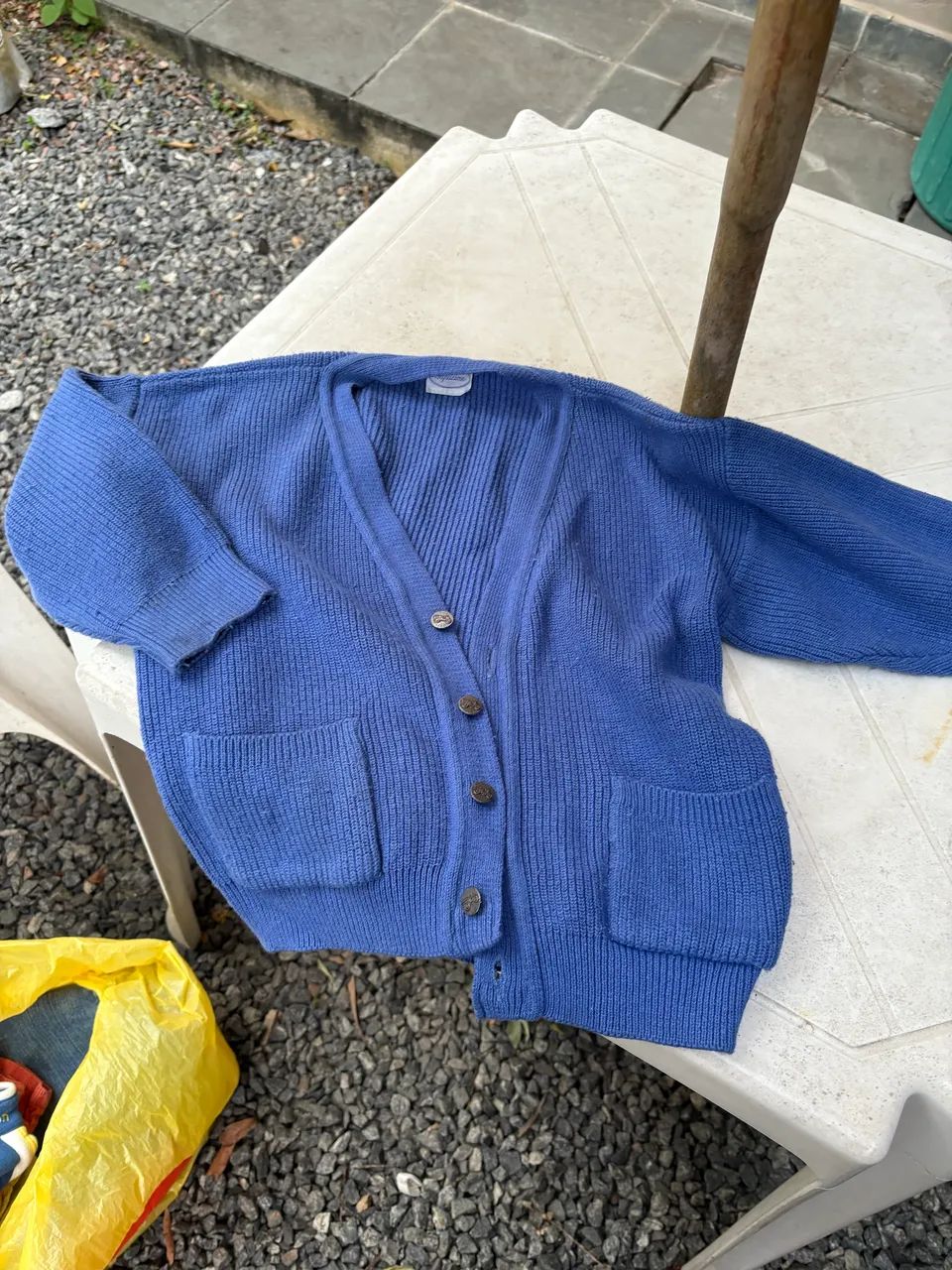 Vendo meias infantis   Blusa de frio e outras
