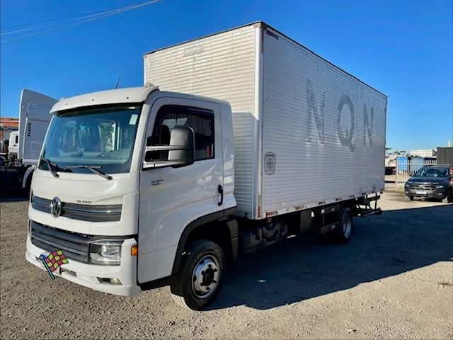 VW 11-180 2020 BAU 6,20 COMP. BAIXO KM. 161.000