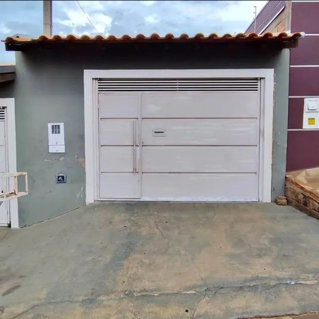 CASA A VENDA EM MARCILIO DE NORONHA