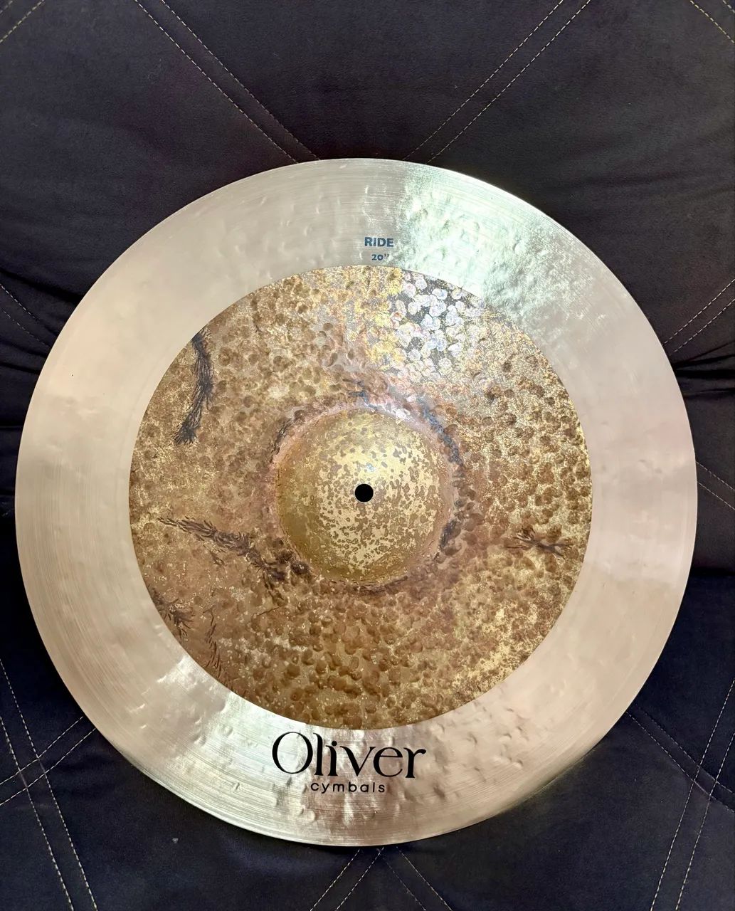 Prato Crash Oliver Cymbals 20 polegadas.